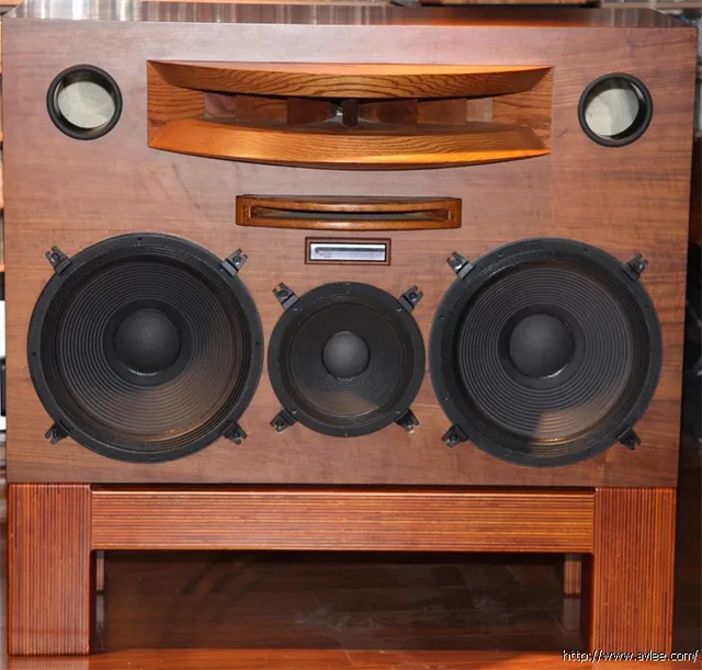 音响博物馆-第16试听室更新音响器材