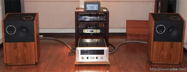 音响博物馆-第4试听室更新音响器材