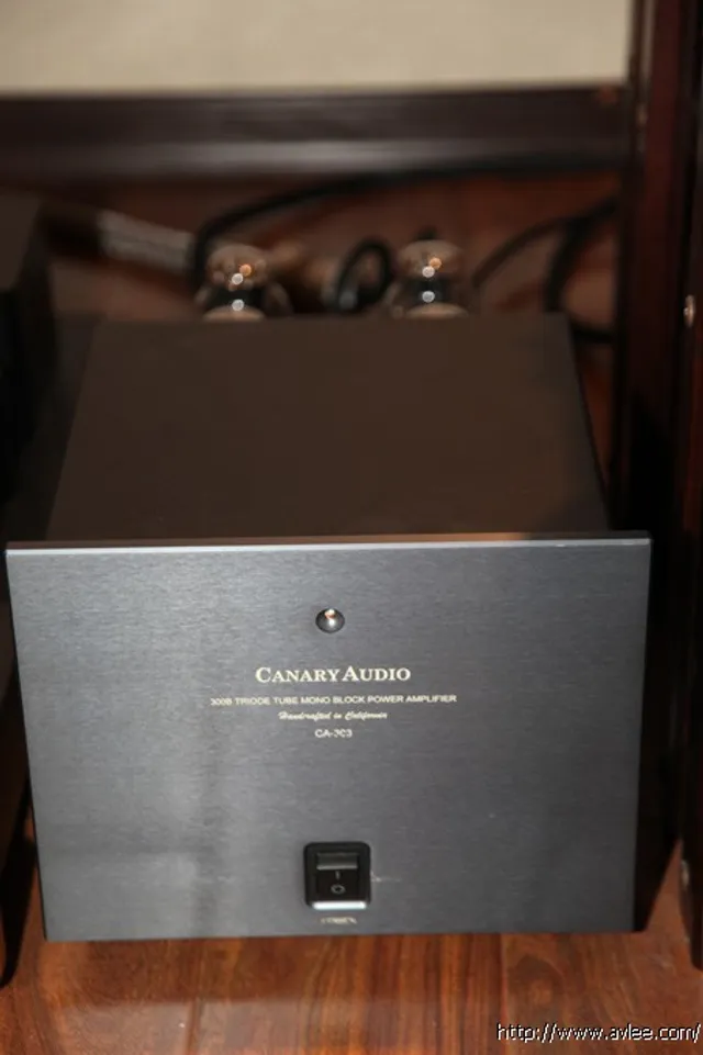 音响博物馆第4号视听室更新音响器材