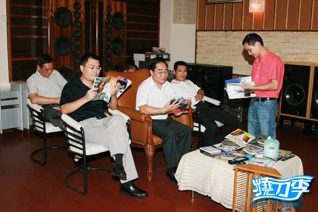 电视台来访十八子视听会所