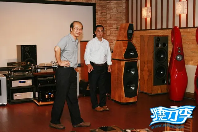 视听前线主编"张弋"再访十八子视听会所