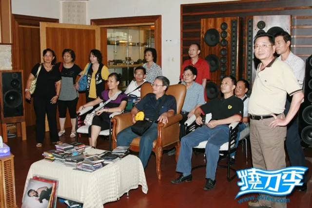 各界音响爱好者来访十八子视听会所