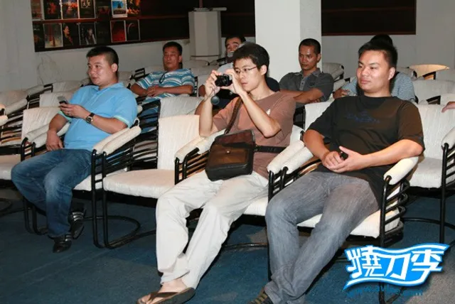 佛山和虎门发烧友来访十八子视听会所