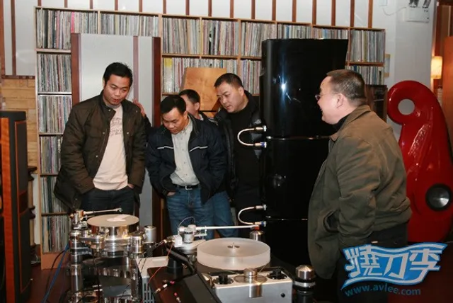 佛山发烧友来访十八子视听会所