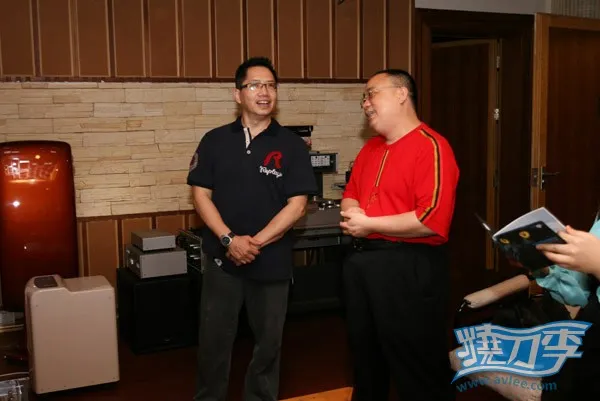 广东电台著名主持人杨滨来访阳江十子会所