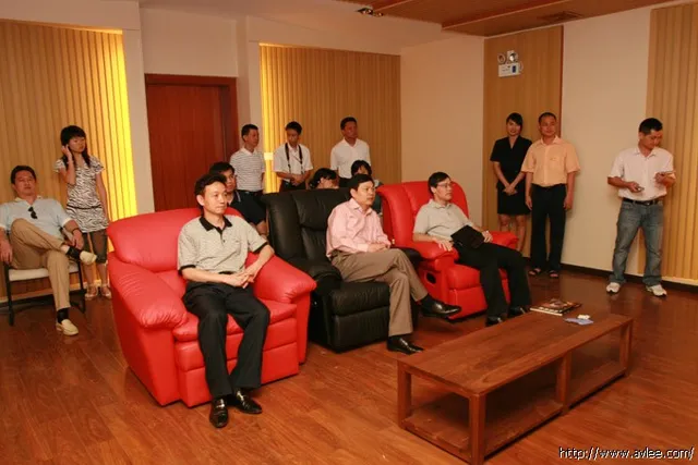 广东省人民政府外事办公室副主任一行人到博物馆参观交流