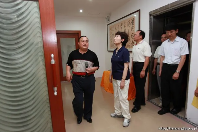 中央驻澳领导亲临我音响博物馆参观