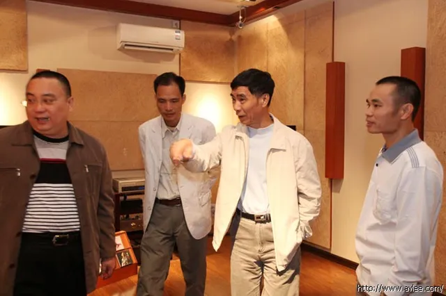 阳江电视台阮台长和亚运阳江火炬手