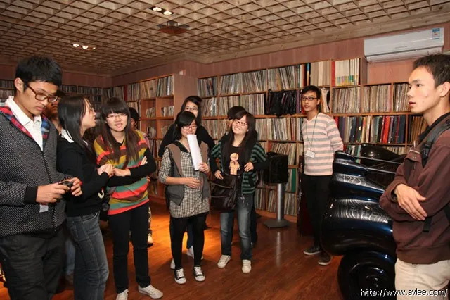 华南农业大学第三批师生来馆参观