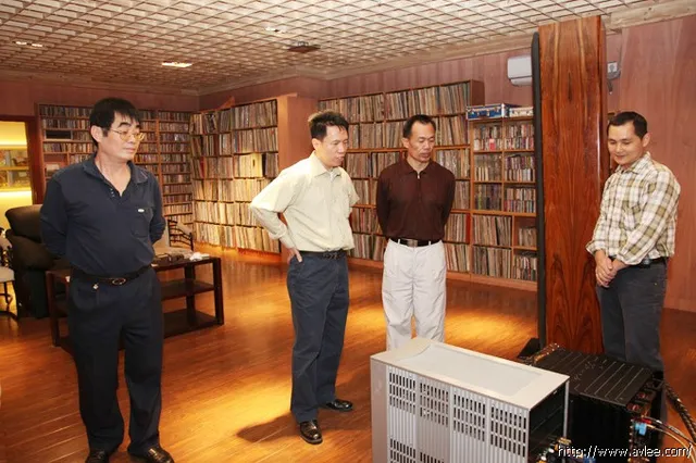 深圳发烧友专程来音博馆一游