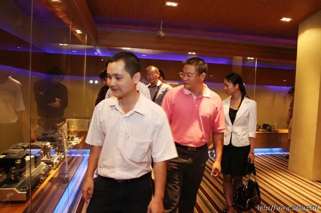 云南省青联成员来访博物馆