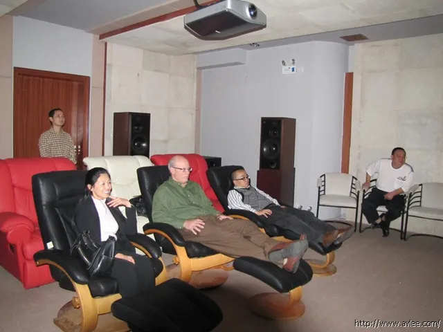 美国哈曼卡顿公司总经理John P.Bote专访李积回先生私人会所和世界发烧音响博物馆(续)