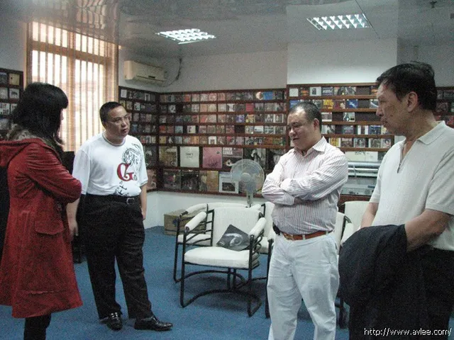 东莞市长实集团有限公司董事长蔡金华先生博物馆一游