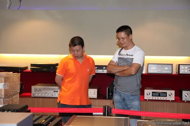 三位阳江发烧友到我馆进行试听活动