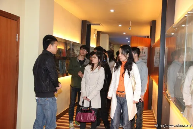 华南农业大学27位学生到阳江十八子之旅