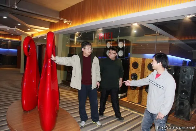 广东电视台人员到世界发烧音响博物馆参观欣赏