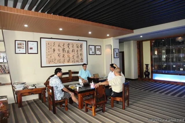 阳江核电施工部丁经理等人到世界发烧音响博物馆参观交流