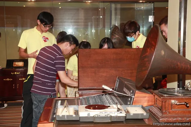 澳门青年联合会成员莅临世界发烧音响博物馆参观交流