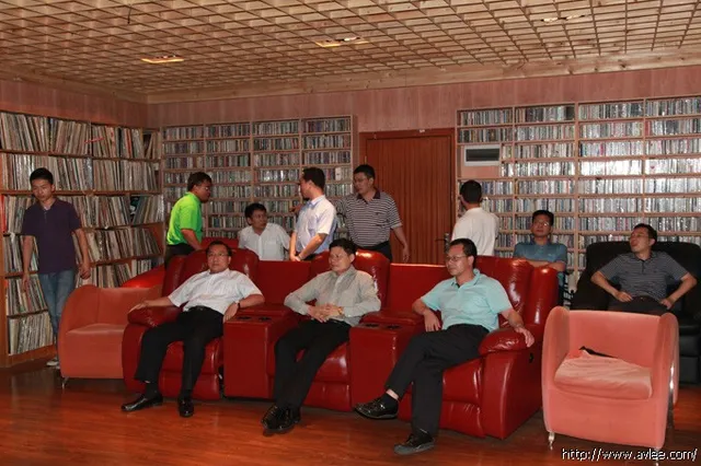 阳江市委常委组织部部长黎泽林等领导一行9人莅临阳江十八子集团有限公司考察调研