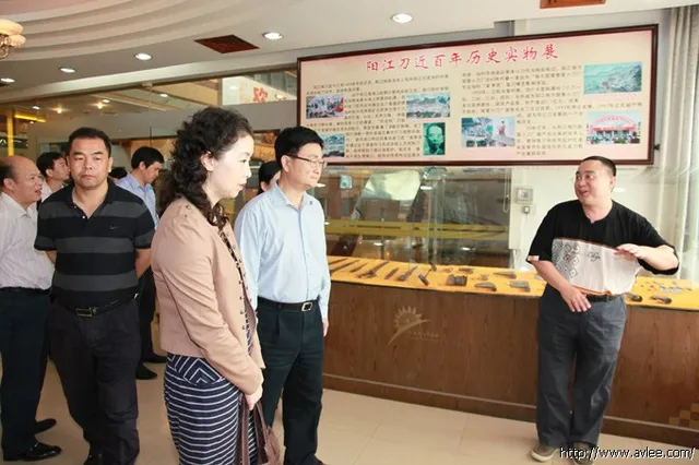 广东省文化厅党组书记、厅长方健宏莅临阳江十八子集团考察调研