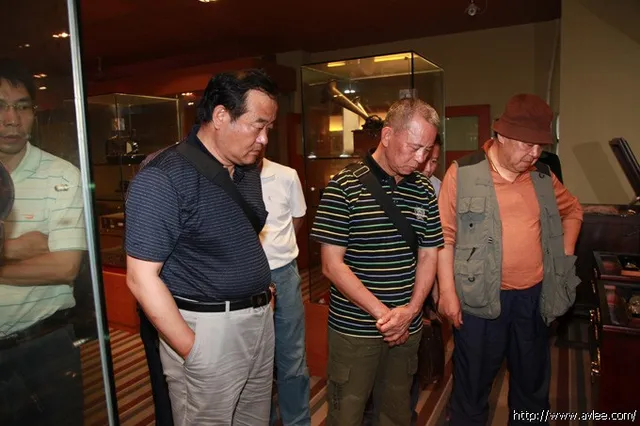 新疆、内蒙古和江门中国人民银行一行20人来到世界发烧音响博物馆考察交流