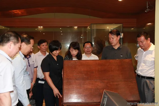 阳江市组织部领导莅临世界发烧音响博物馆考察调研