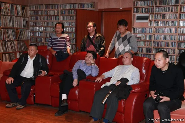 江西发烧友一行9人到世界发烧音响博物馆参观交流