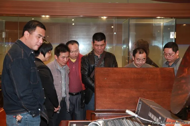 顺德、杭州发烧友慕名来访世界发烧音响博物馆