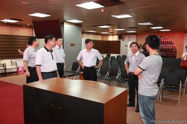 肇庆市委组织部领导一行30人莅临阳江十八子集团有限公司进行考察