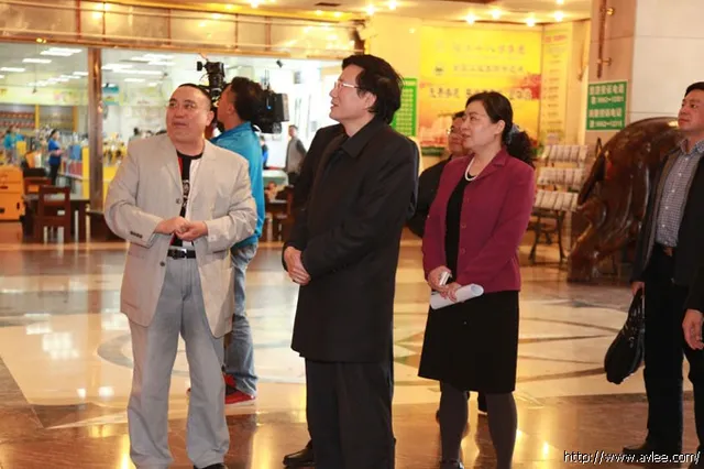 广东省委常委、宣传部部长庹震,阳东县委书记王作雄等一行领导莅临十八子集团有限公司参观指导