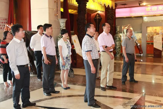 江门工商联一行30人到十八子集团有限公司参观