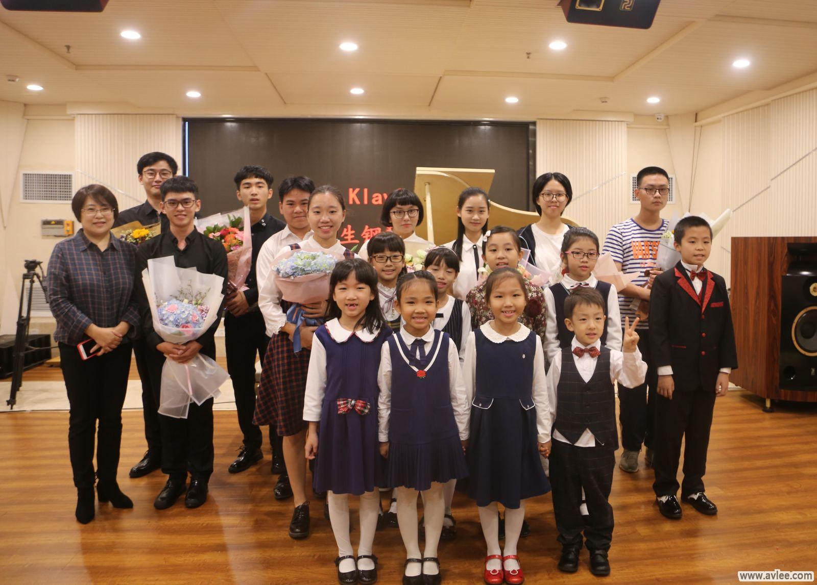 苑老师学生钢琴音乐会在世界发烧音响博物馆举办