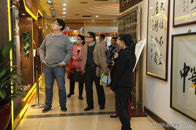 2015年3月5日低男中音、上海音乐学院声乐歌剧系沈洋老师一行到十八子集团参观交流